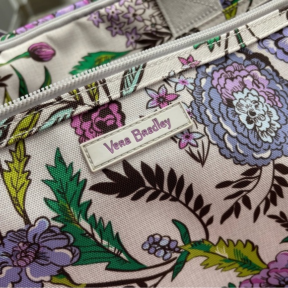New VERA BRADLEY LIGHTEN UP LARGE TRAVEL DUFFEL, LAVENDER BOTANICAL - Picture 2 of 14